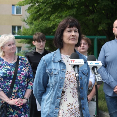 Konferencja Prasowa - głos zabiera Jolanta Luty- członek Nowej Lewicy w Radomiu